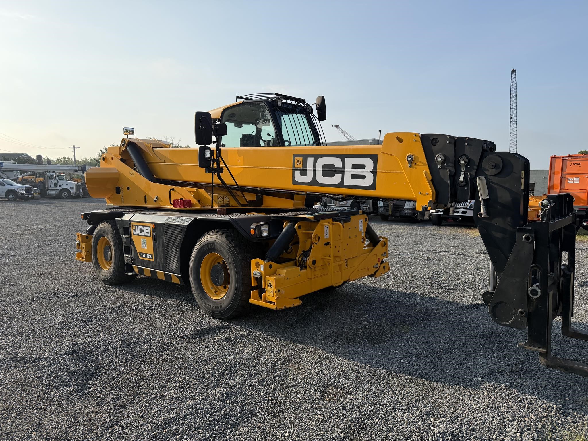 2023 JCB 512-83R