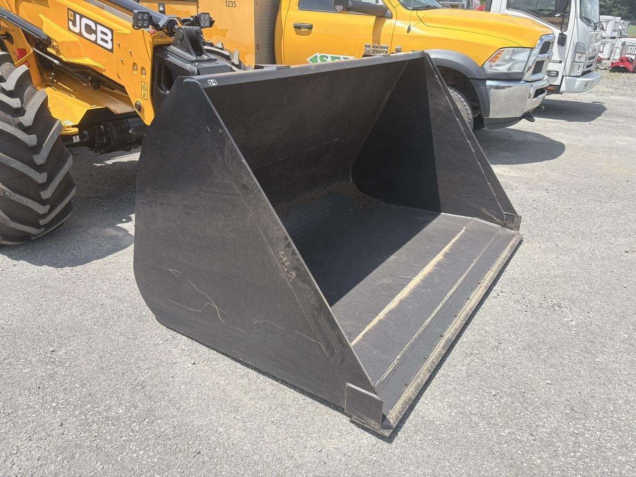 Photo of a 2023 Hla Snow 2.5 CUBIC YARD BUCKET