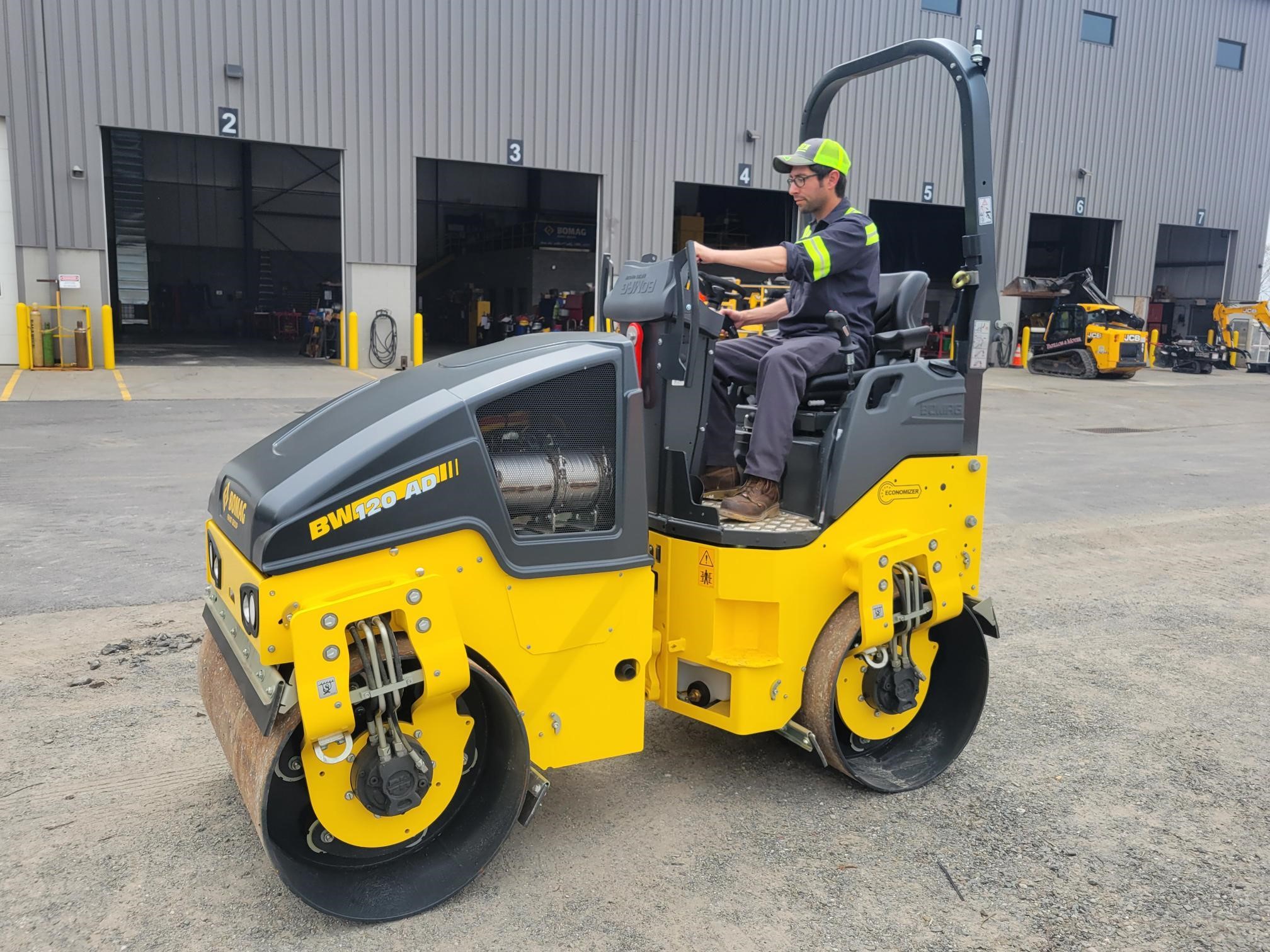 Photo of a 2025 Bomag BW120AD-5