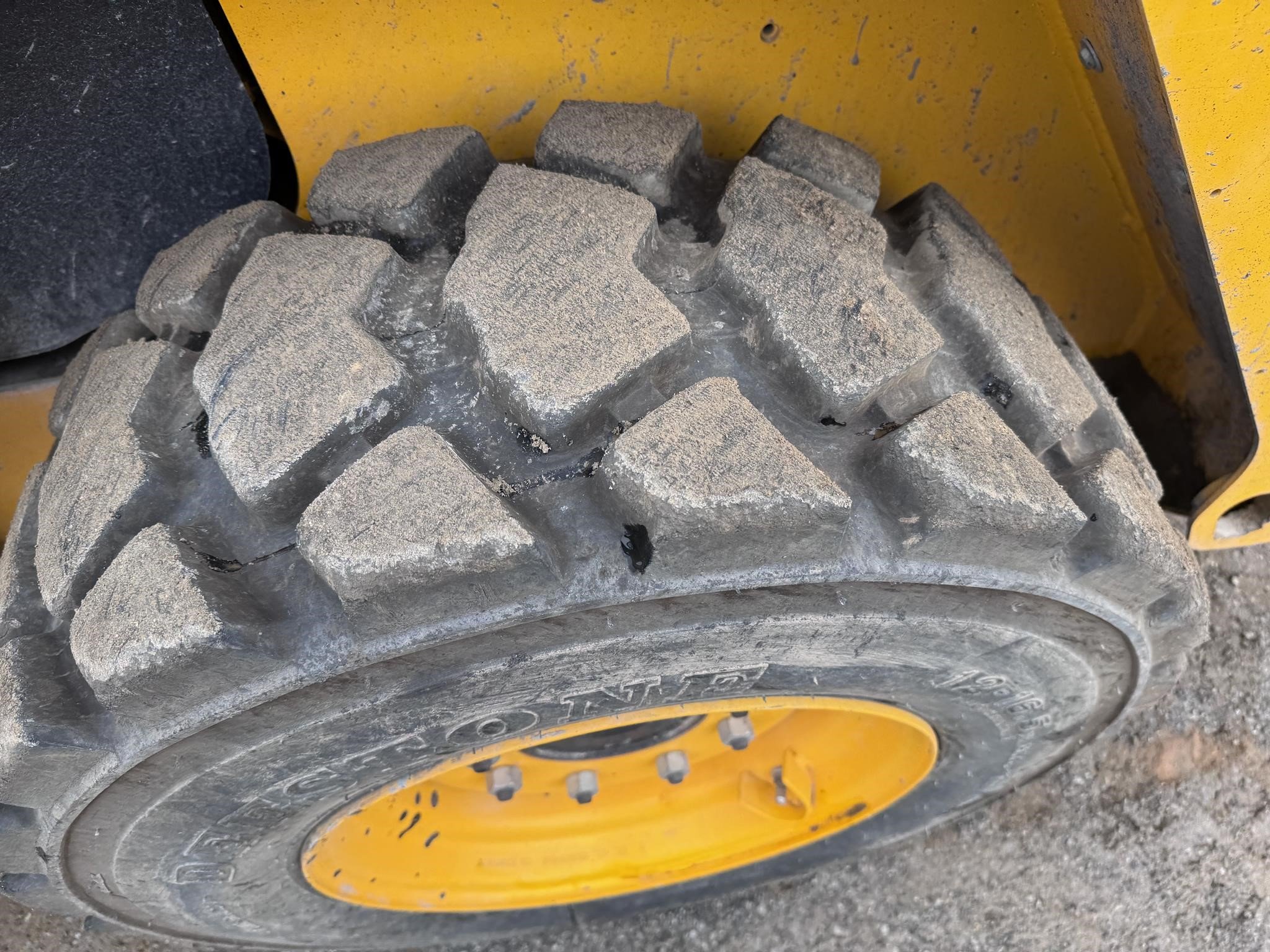 2023 JCB 270