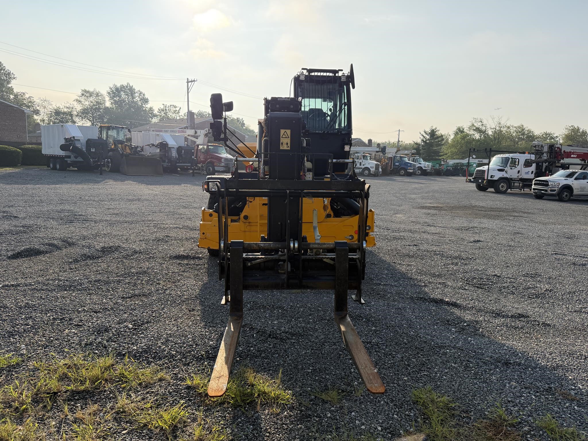 2023 JCB 512-83R