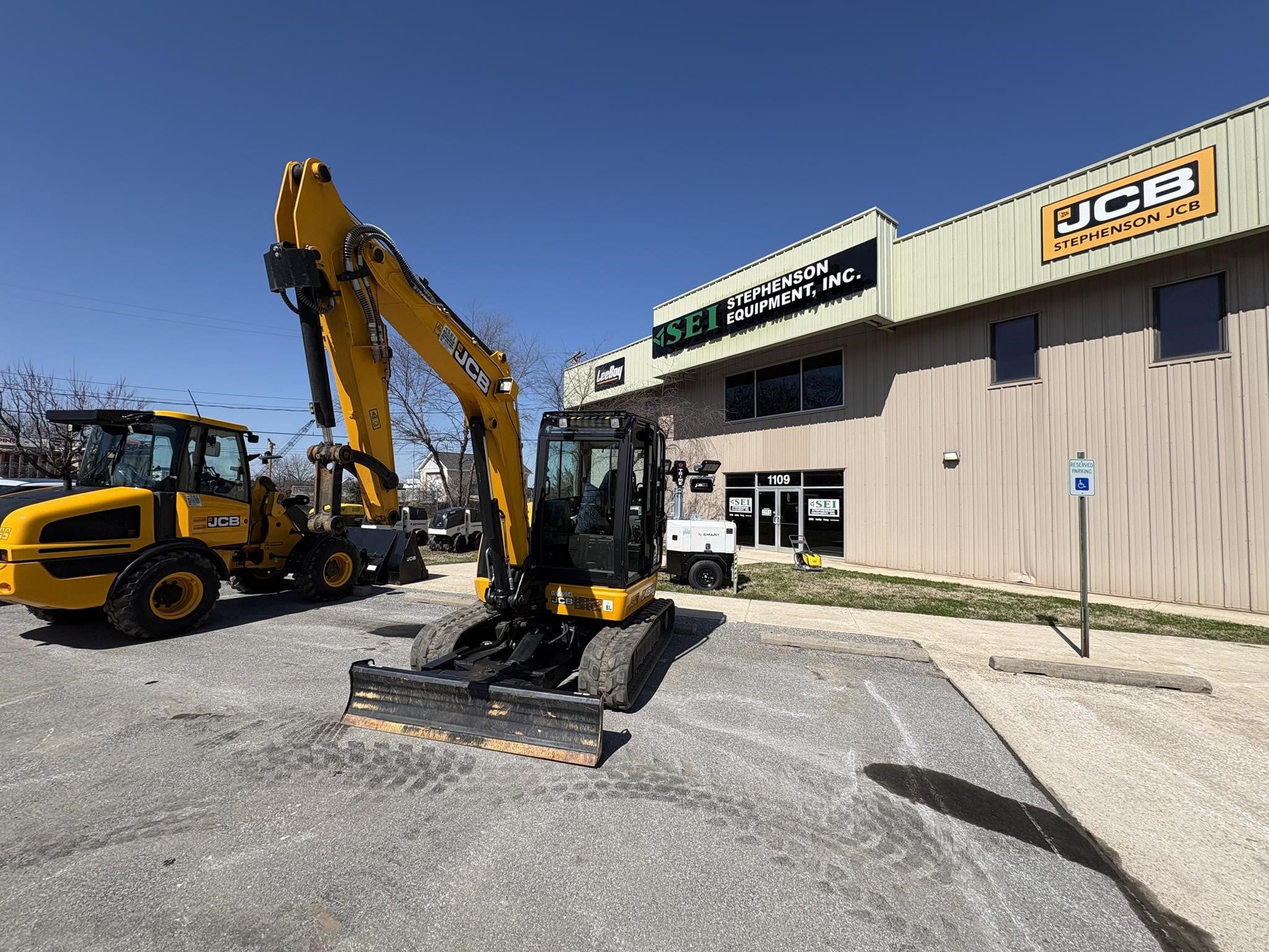 Photo of a 2022 JCB 48Z-1
