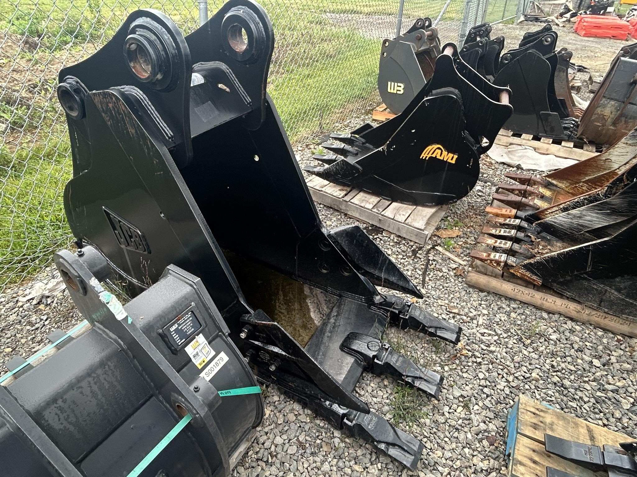 Photo of 2023 JCB 24" BUCKET