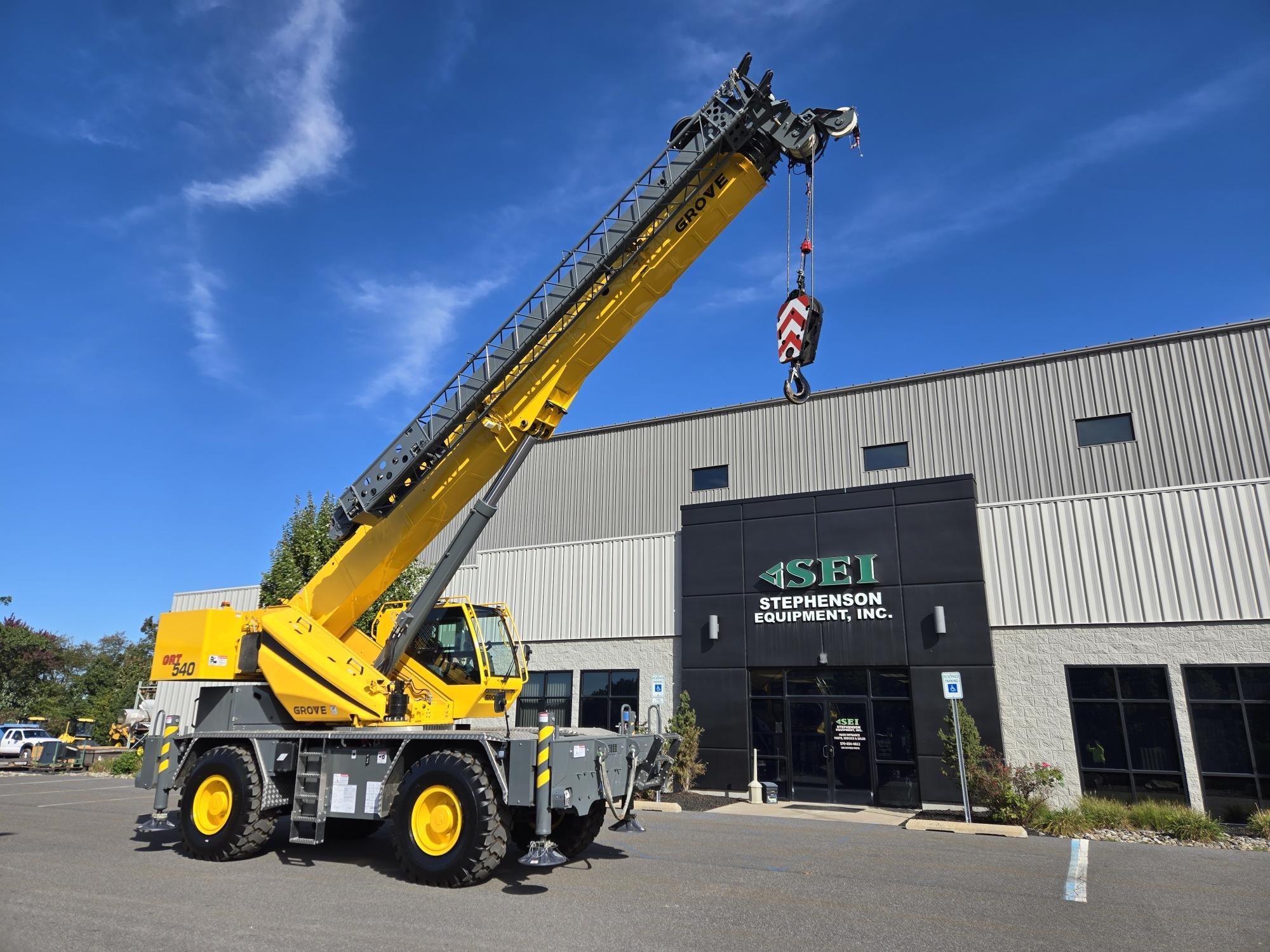 2025 Grove GRT540
