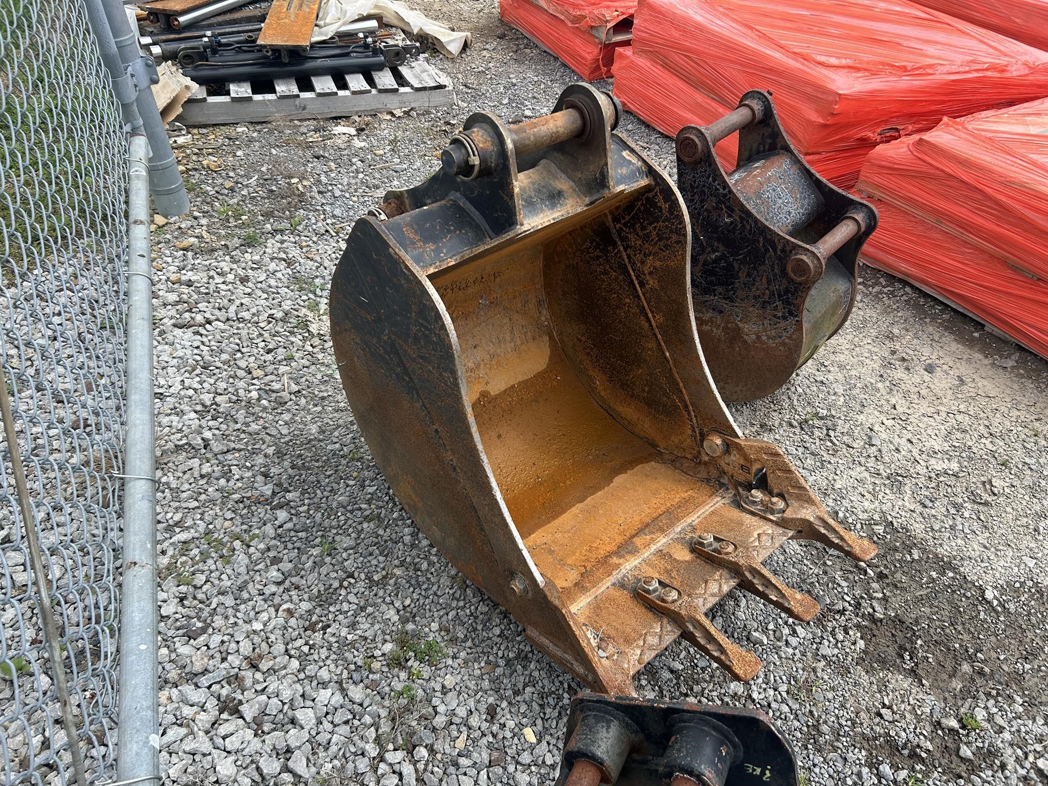 Photo of 2023 JCB 24" GP BUCKET