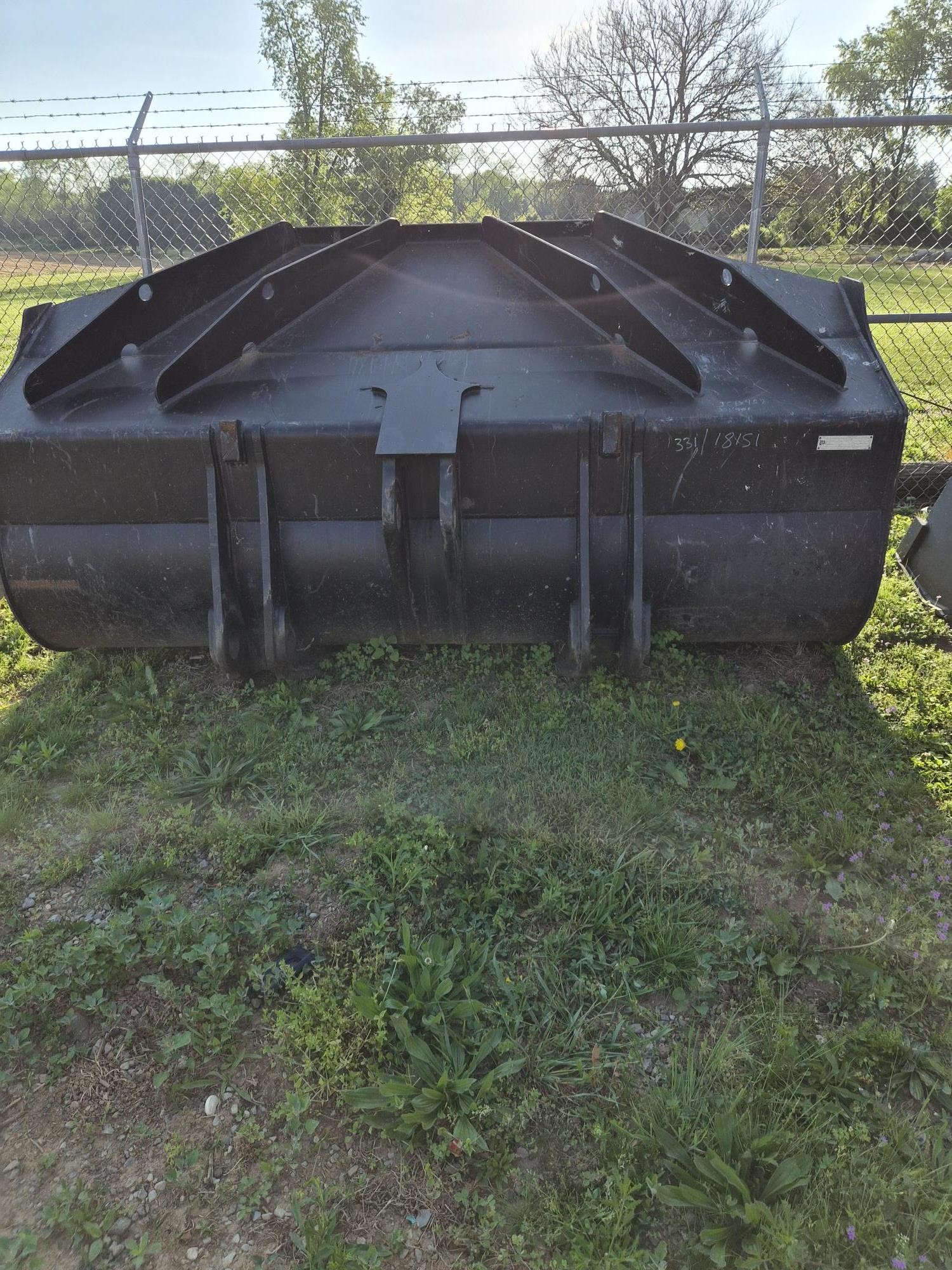 Photo of 2023 JCB 3.3 CUBIC YARD BUCKET