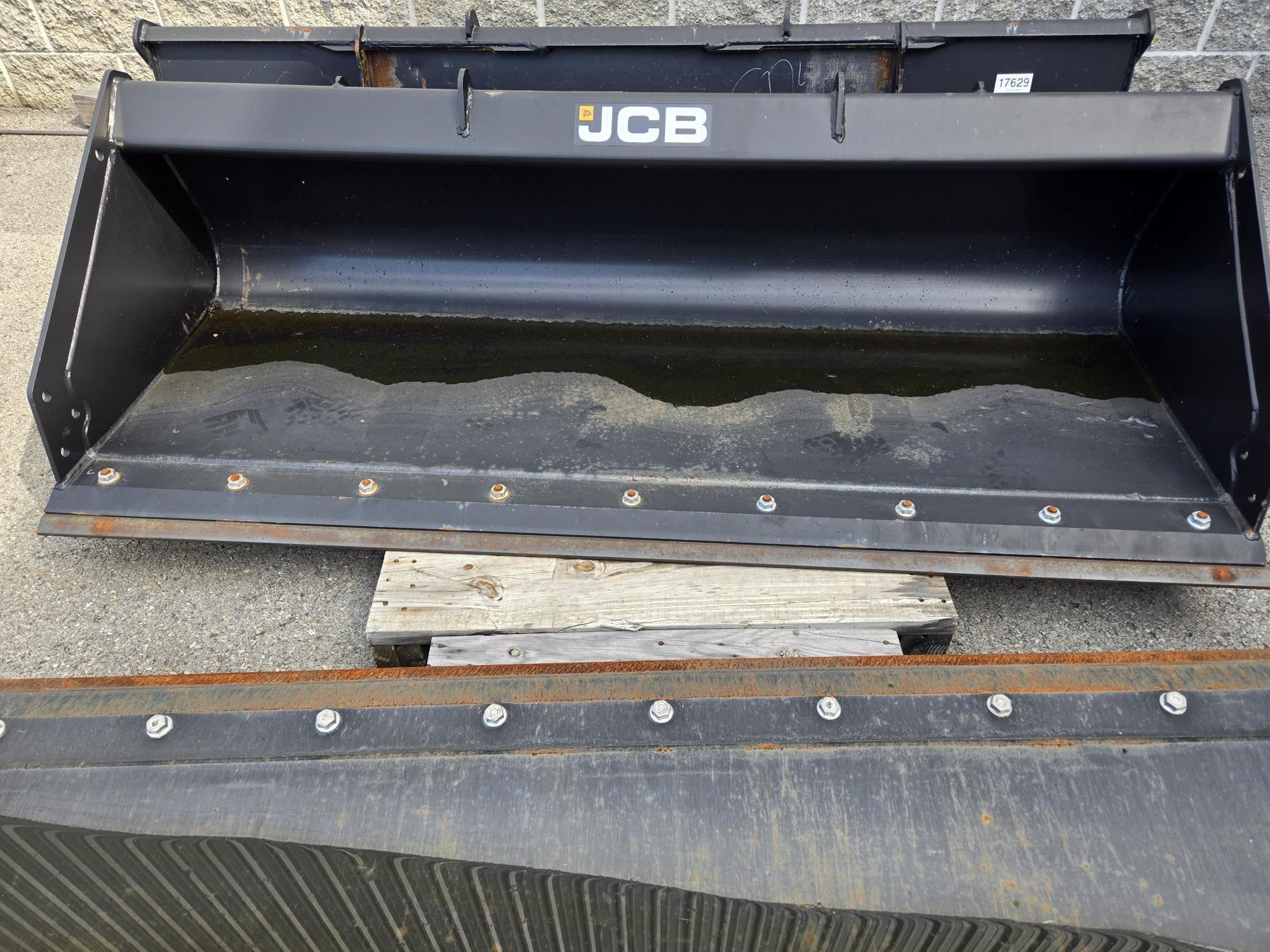 Photo of 2023 JCB 78" BUCKET