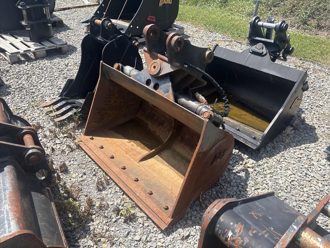 2018 TAG 42 in. TILT DITCHING BUCKET