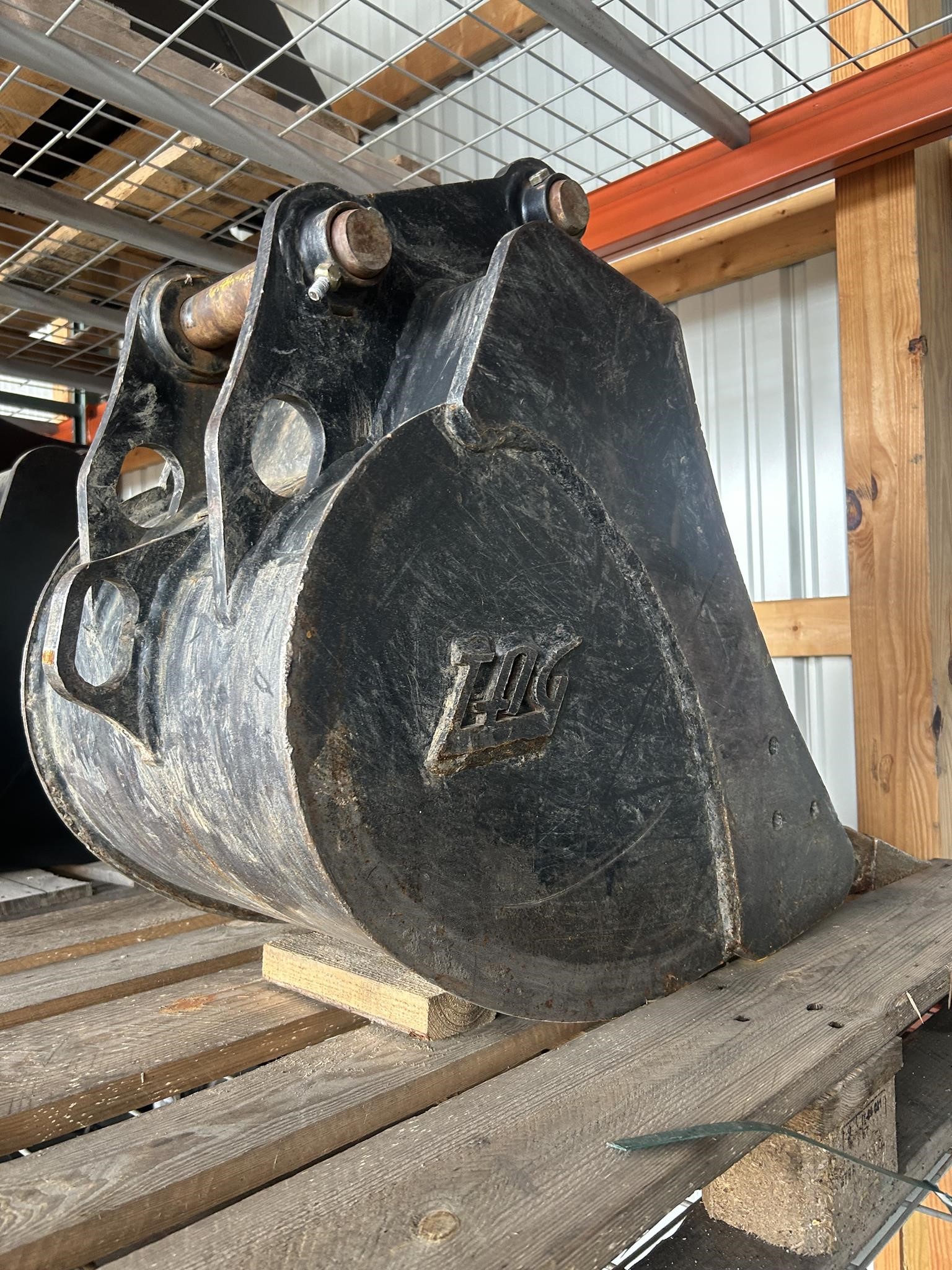 2022 TAG 18" BUCKET