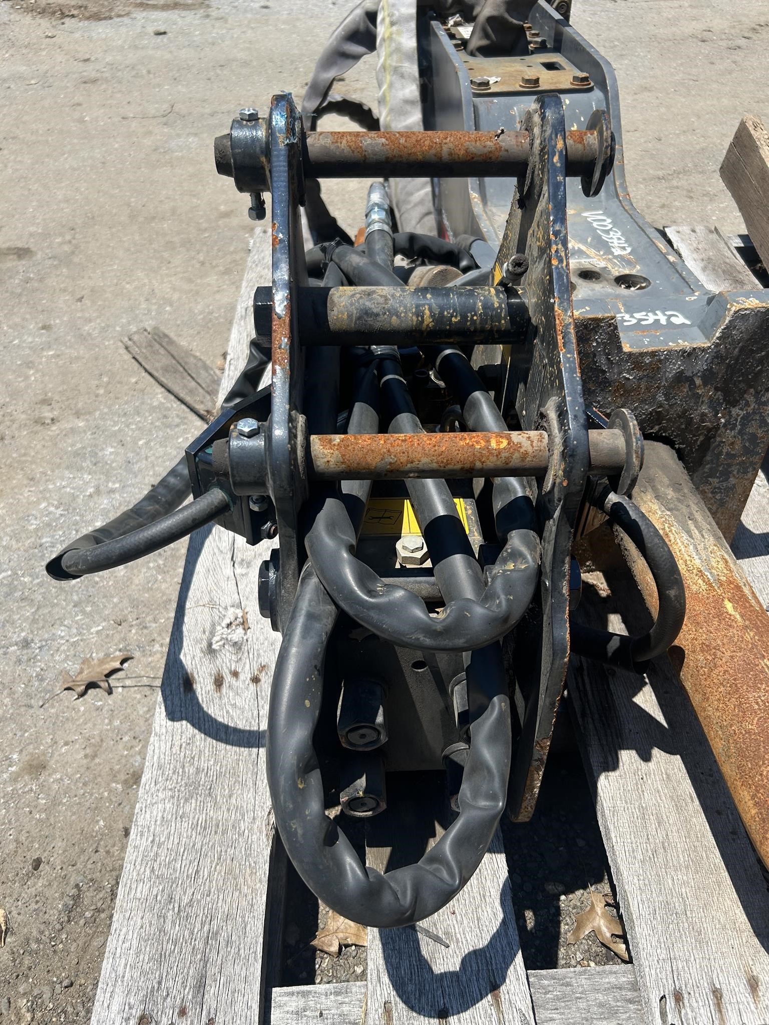 2023 JCB HM060T
