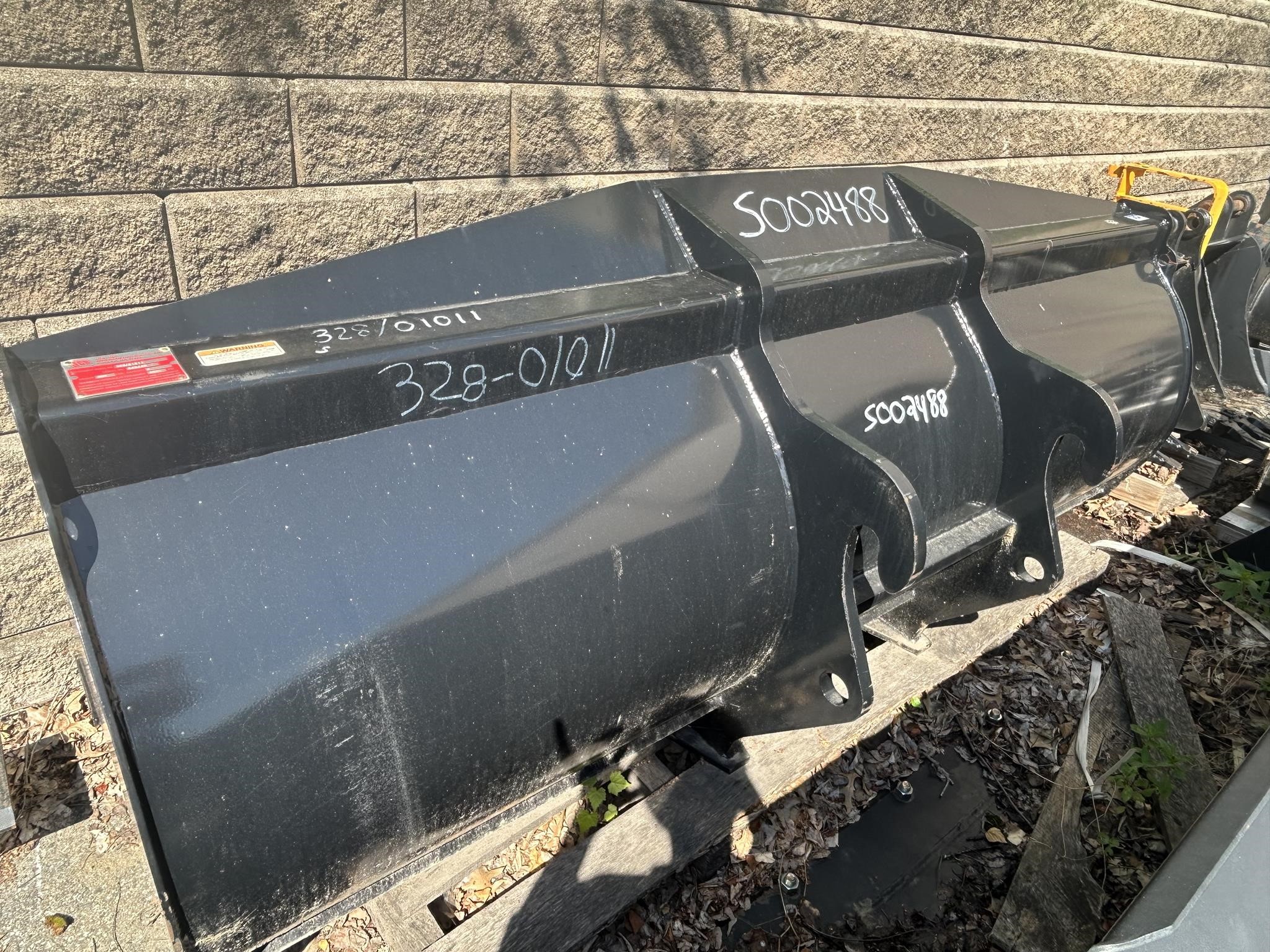 2024 JCB 90" BUCKET