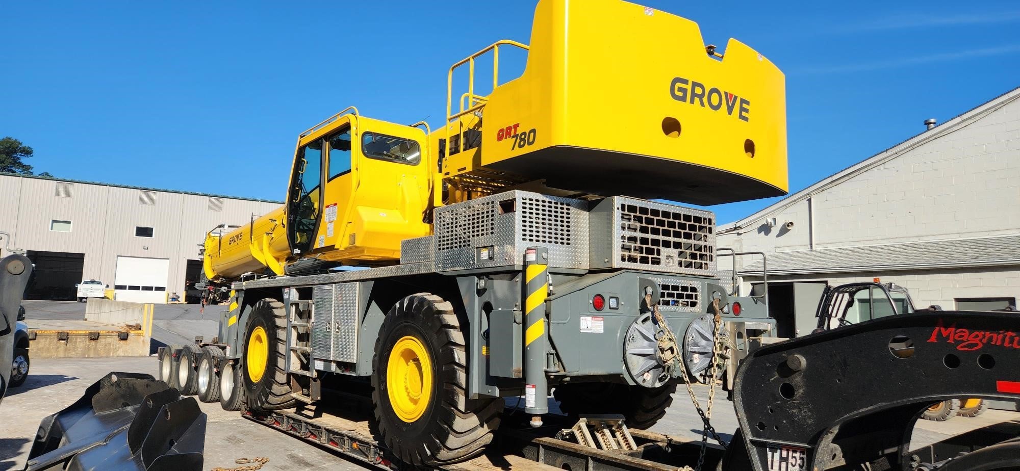2025 Grove GRT780