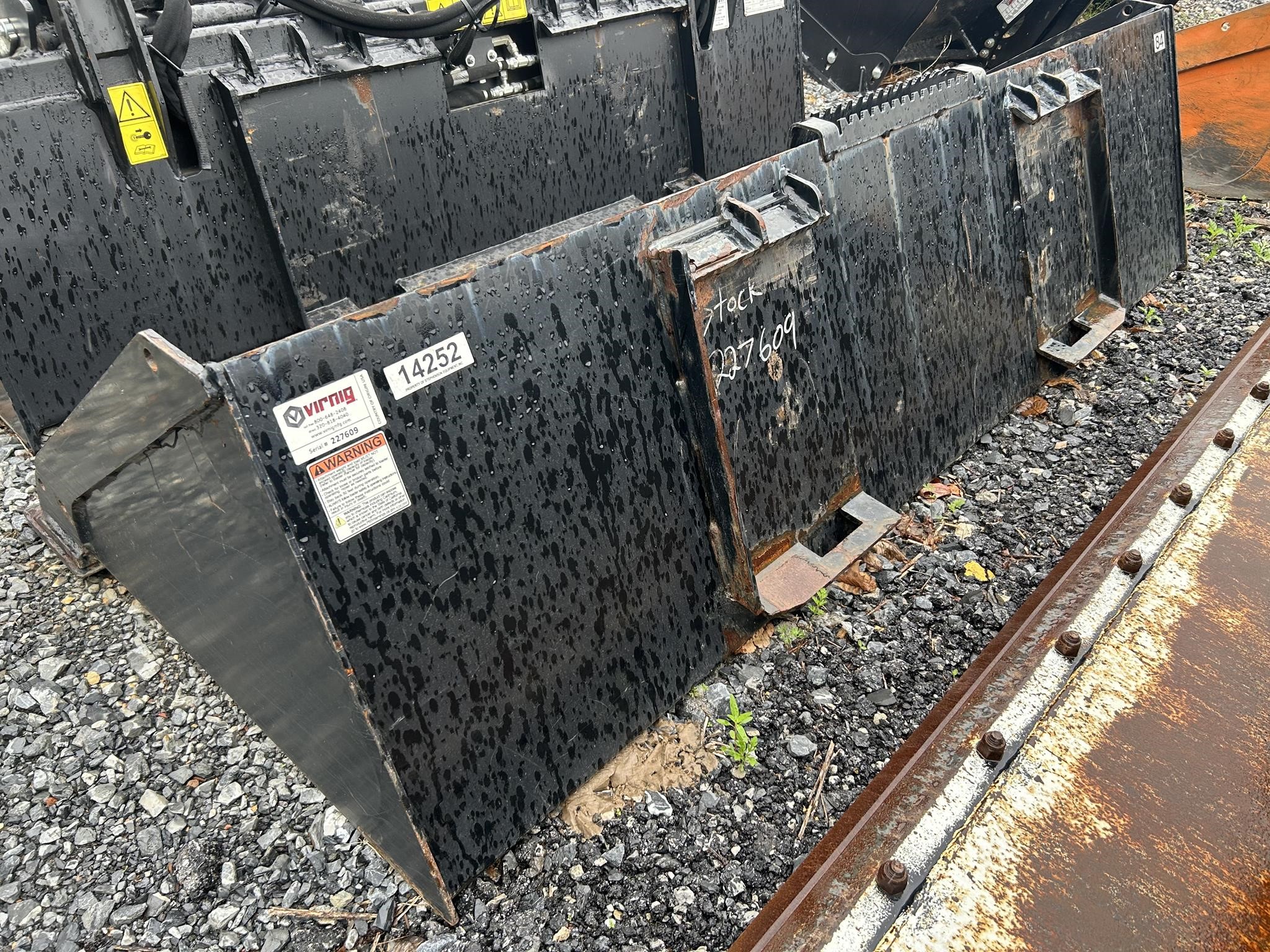 2023 Virnig 84" BUCKET