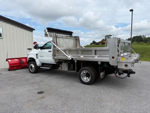 2026 Chevrolet SILVERADO 6500HD