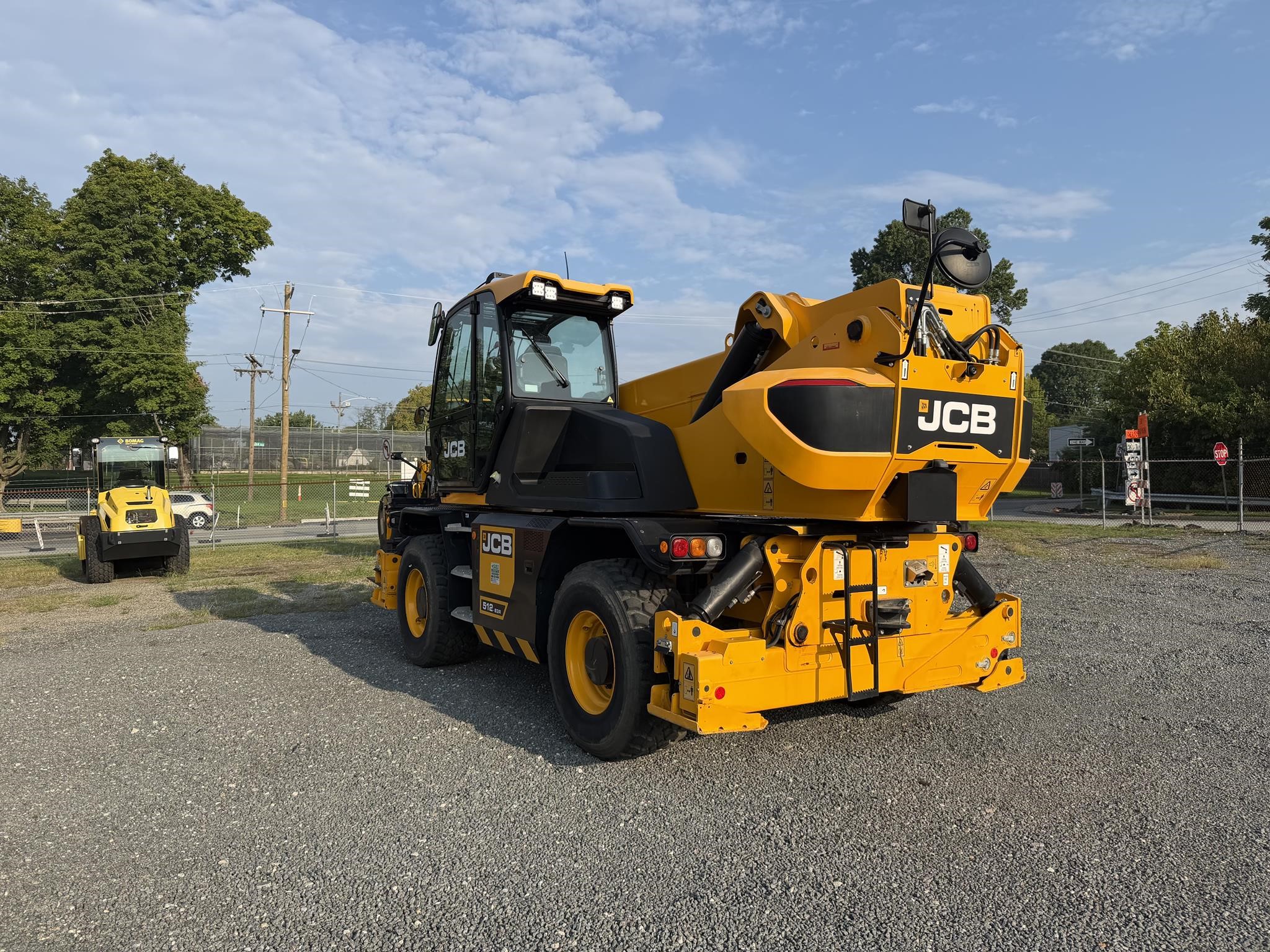 2023 JCB 512-83R