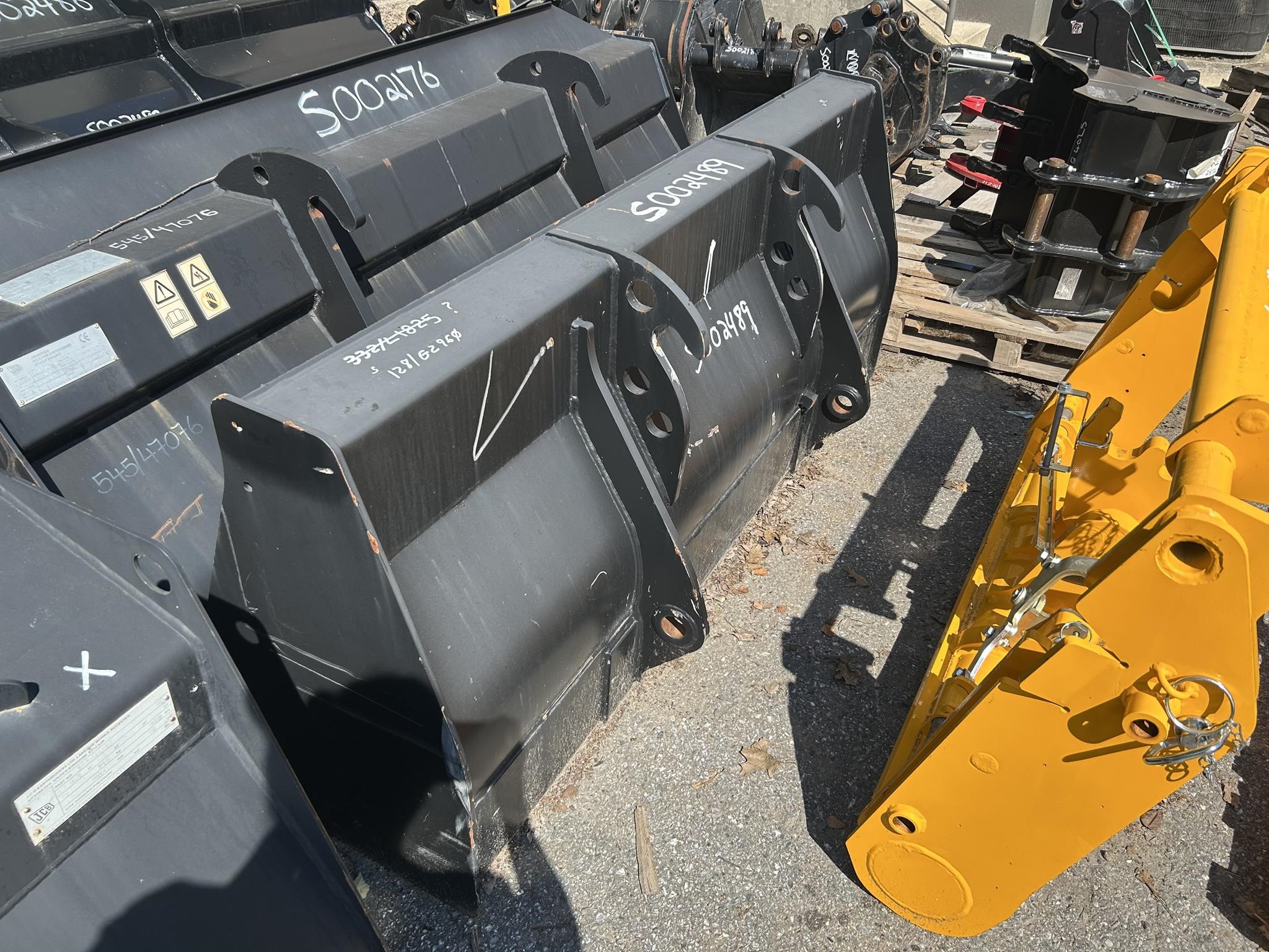 2022 JCB 78" BUCKET