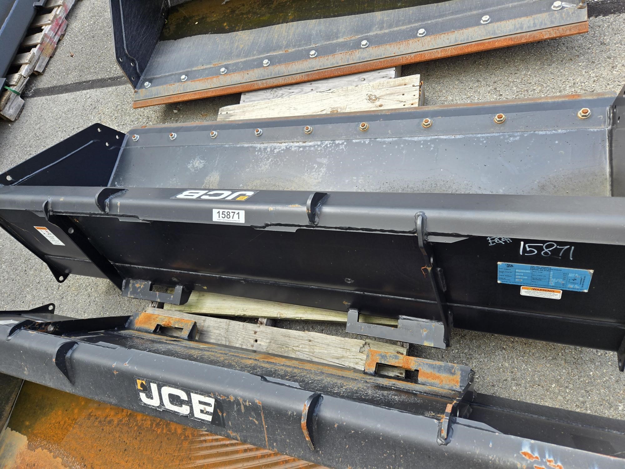2023 JCB 78" BUCKET