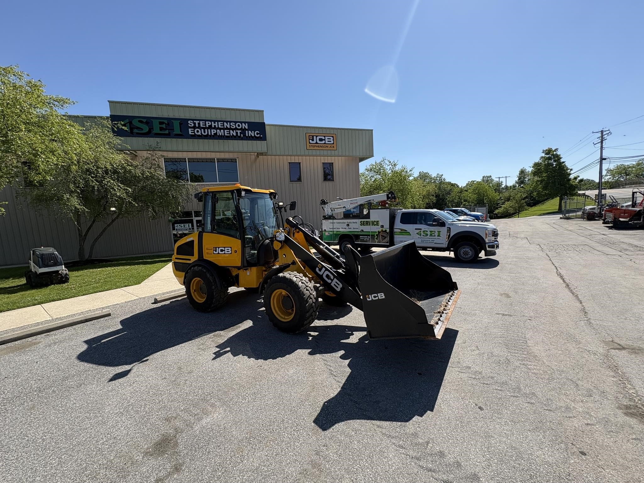 Photo of a 2023 JCB 407