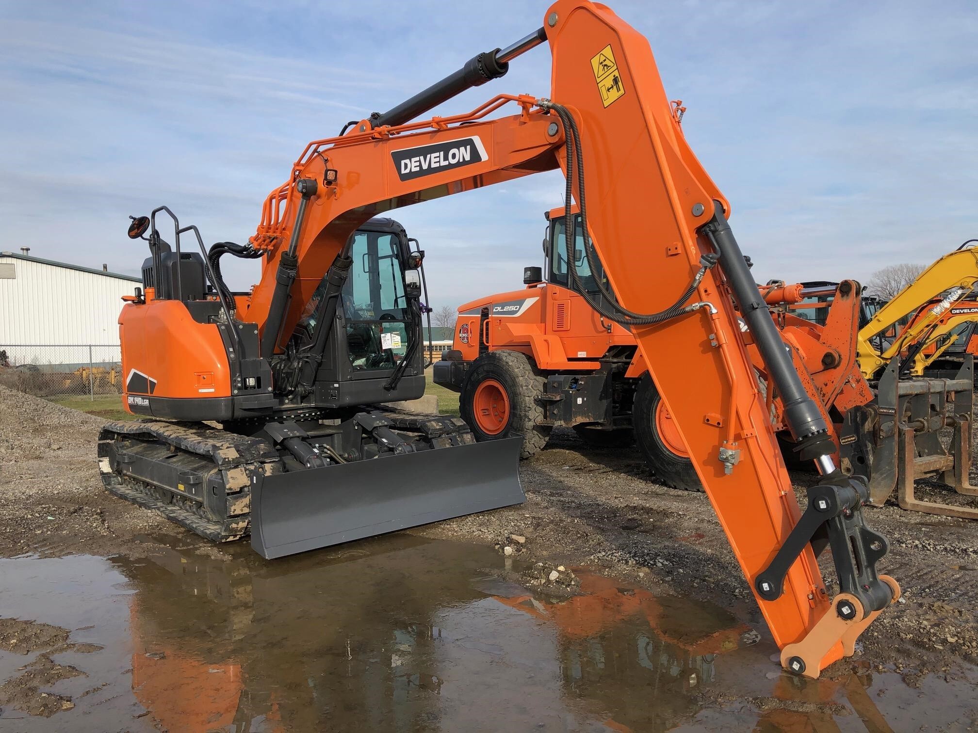 2024 Develon DX140LCR-7