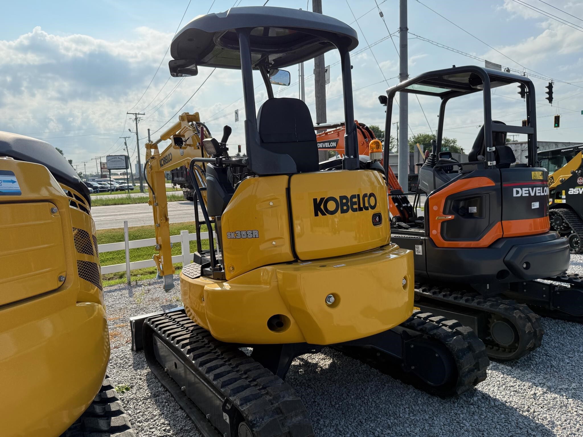 2025 Kobelco SK35SR-7