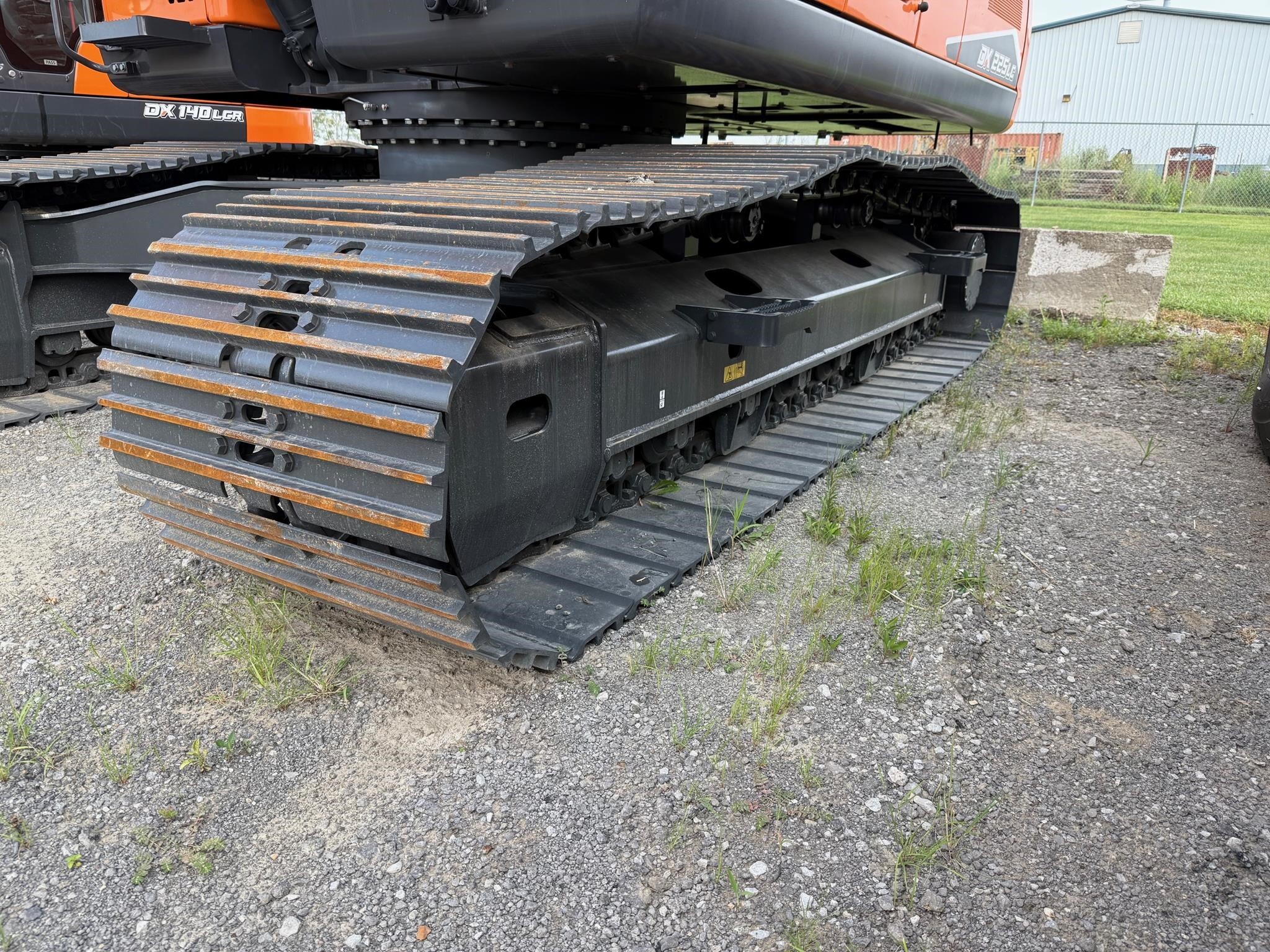 2025 Develon DX225LC-7