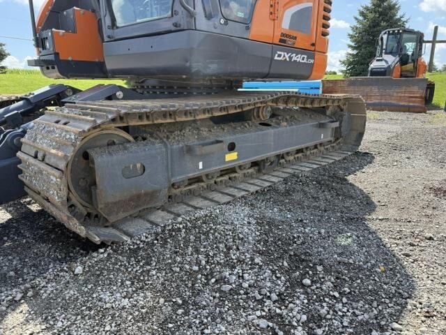 2020 Doosan DX140LCR-5