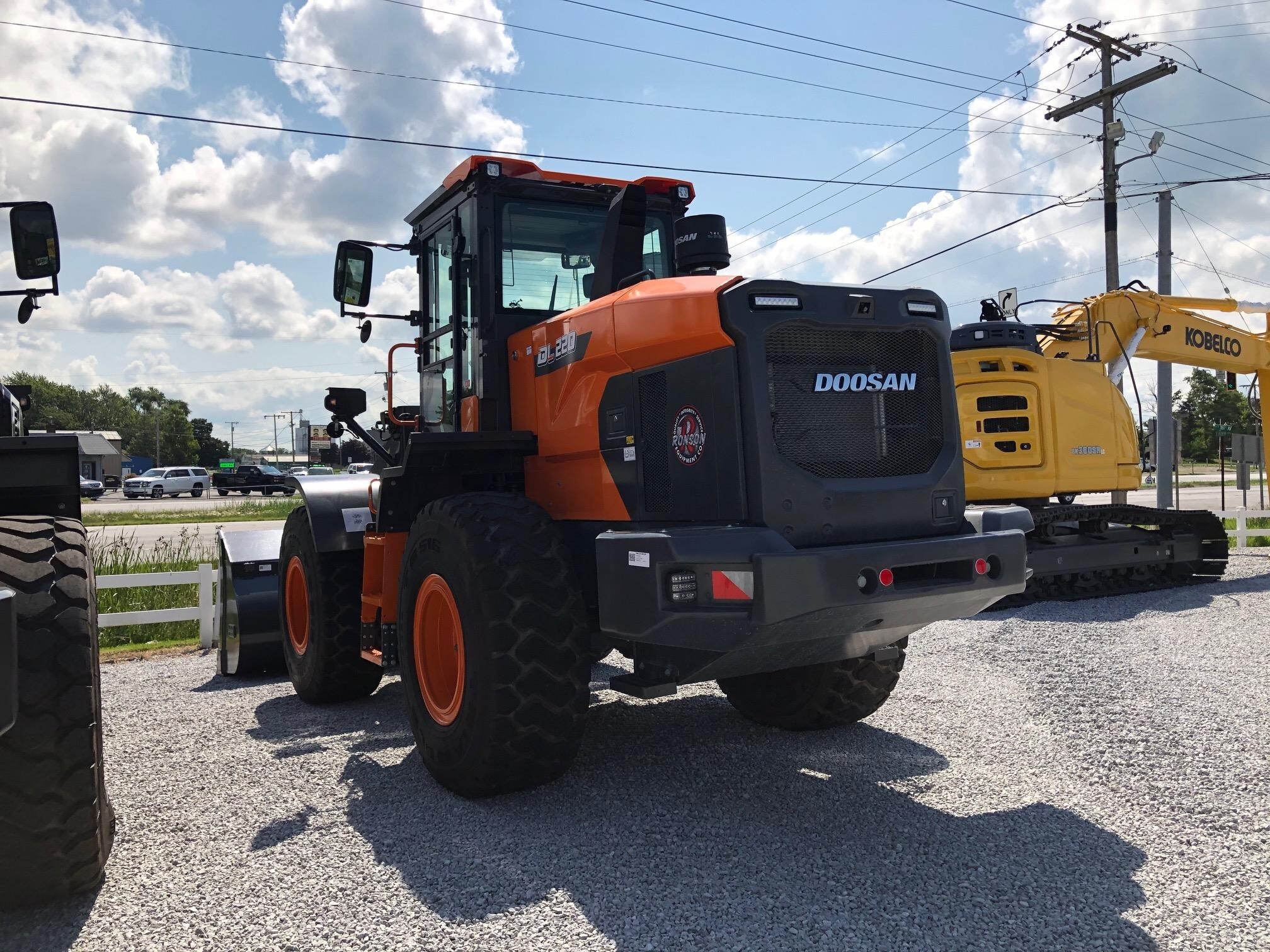 2023 Develon DL220-7