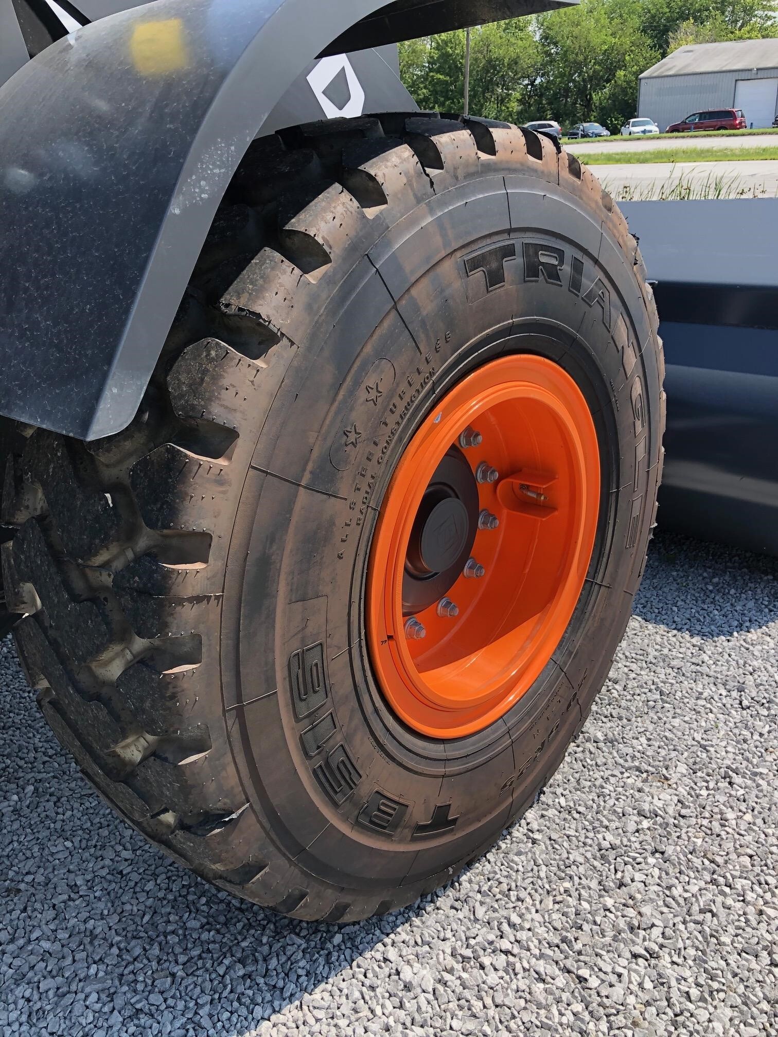 2023 Develon DL220-7