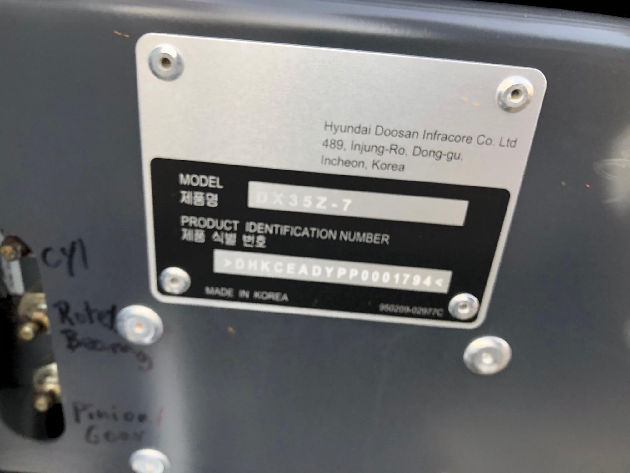 2024 Develon DX35Z-7