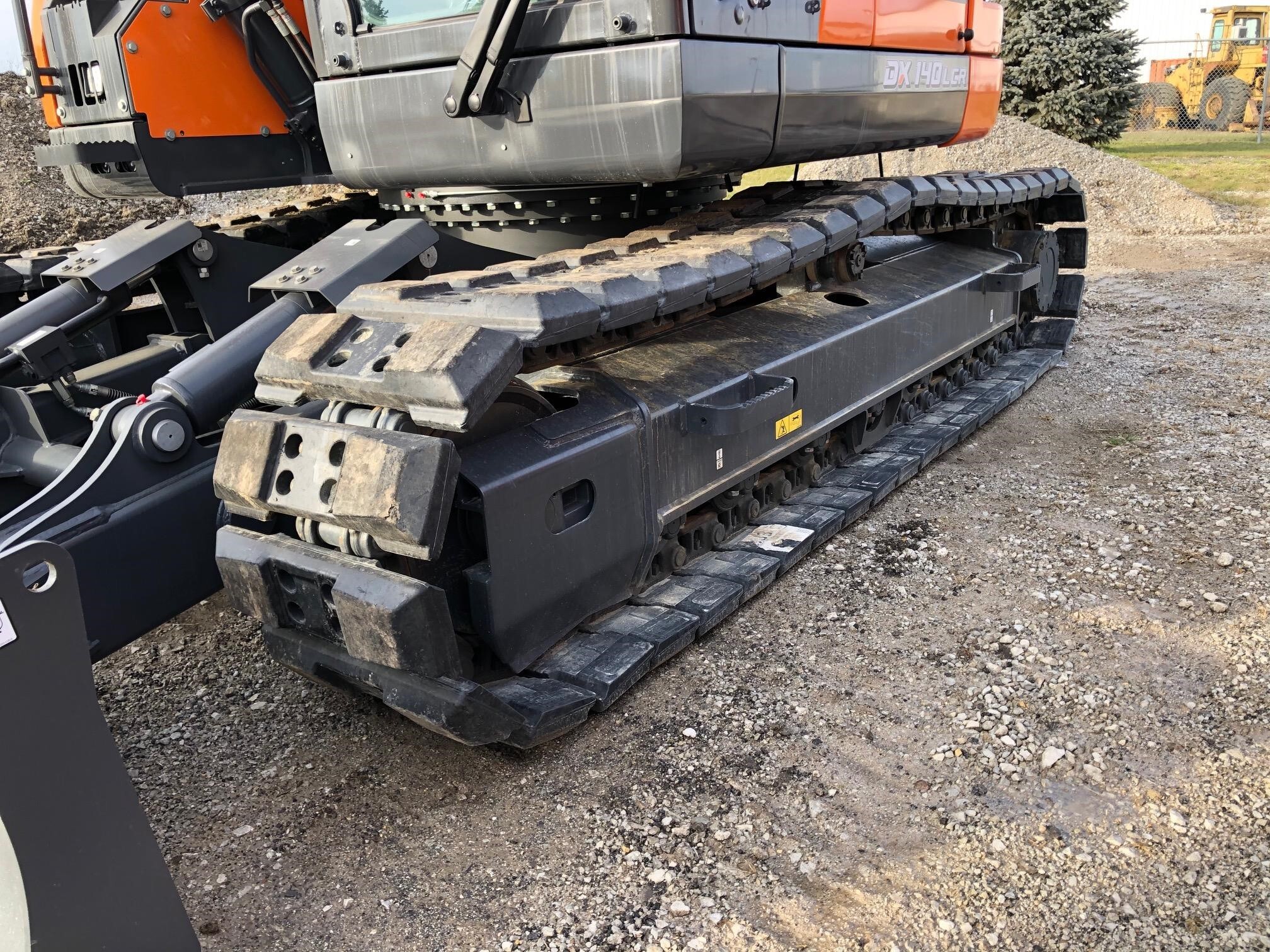 2024 Develon DX140LCR-7
