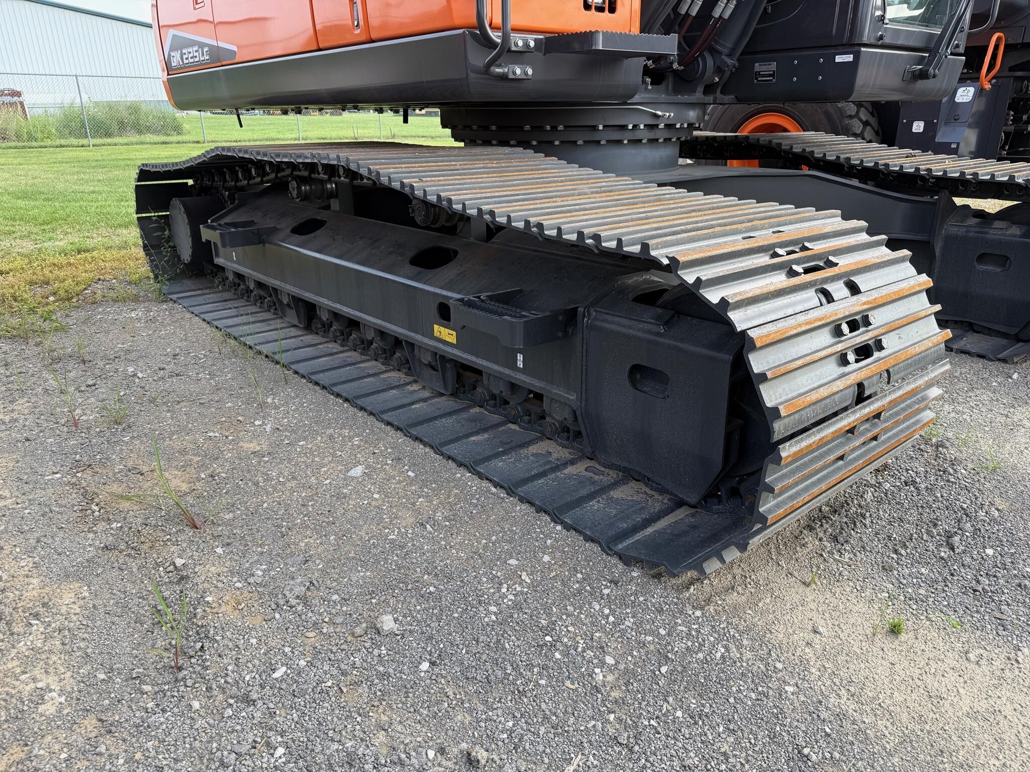 2025 Develon DX225LC-7