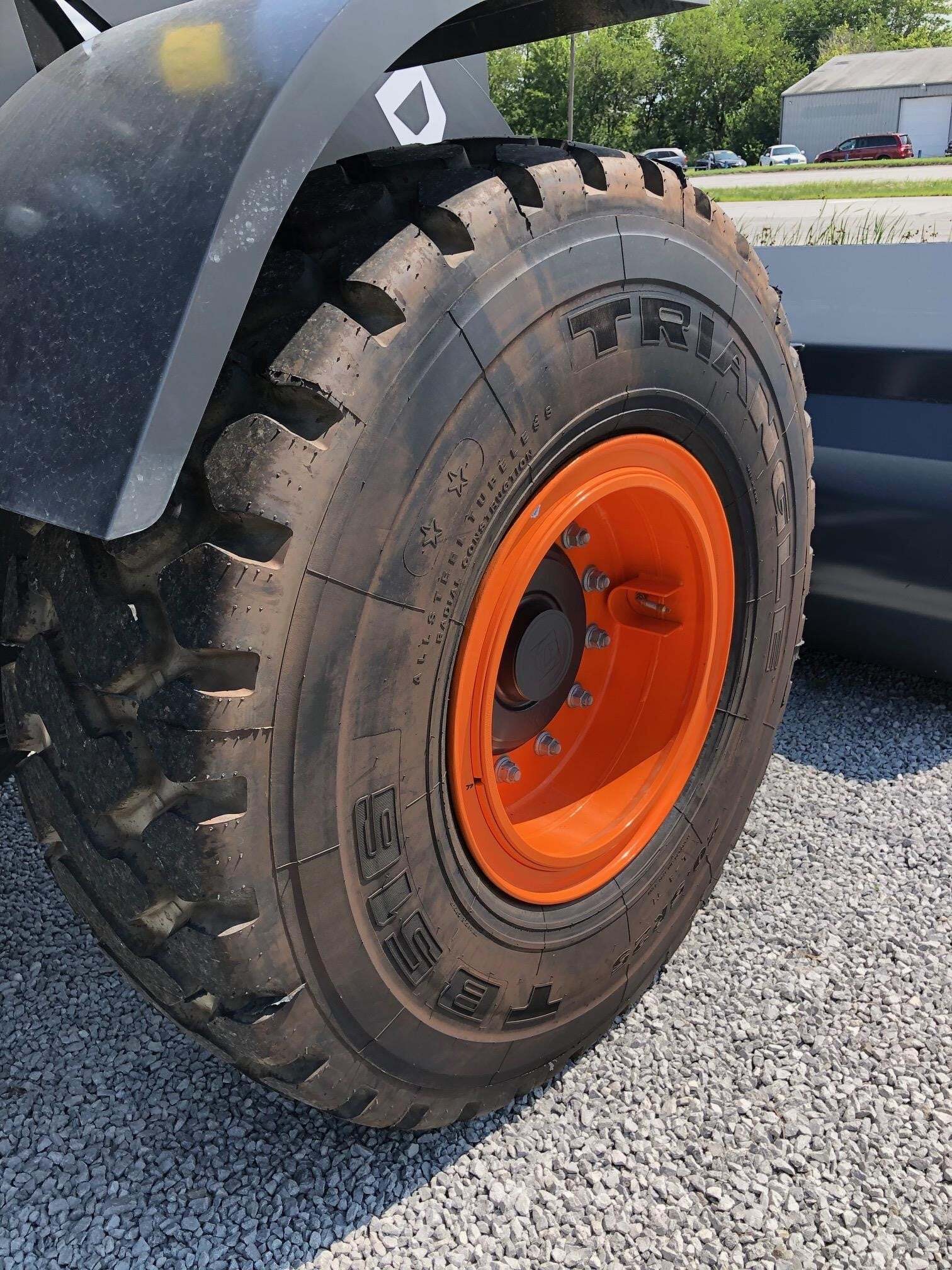 2023 Develon DL220-7