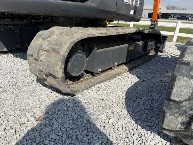 0 Develon DX63-7