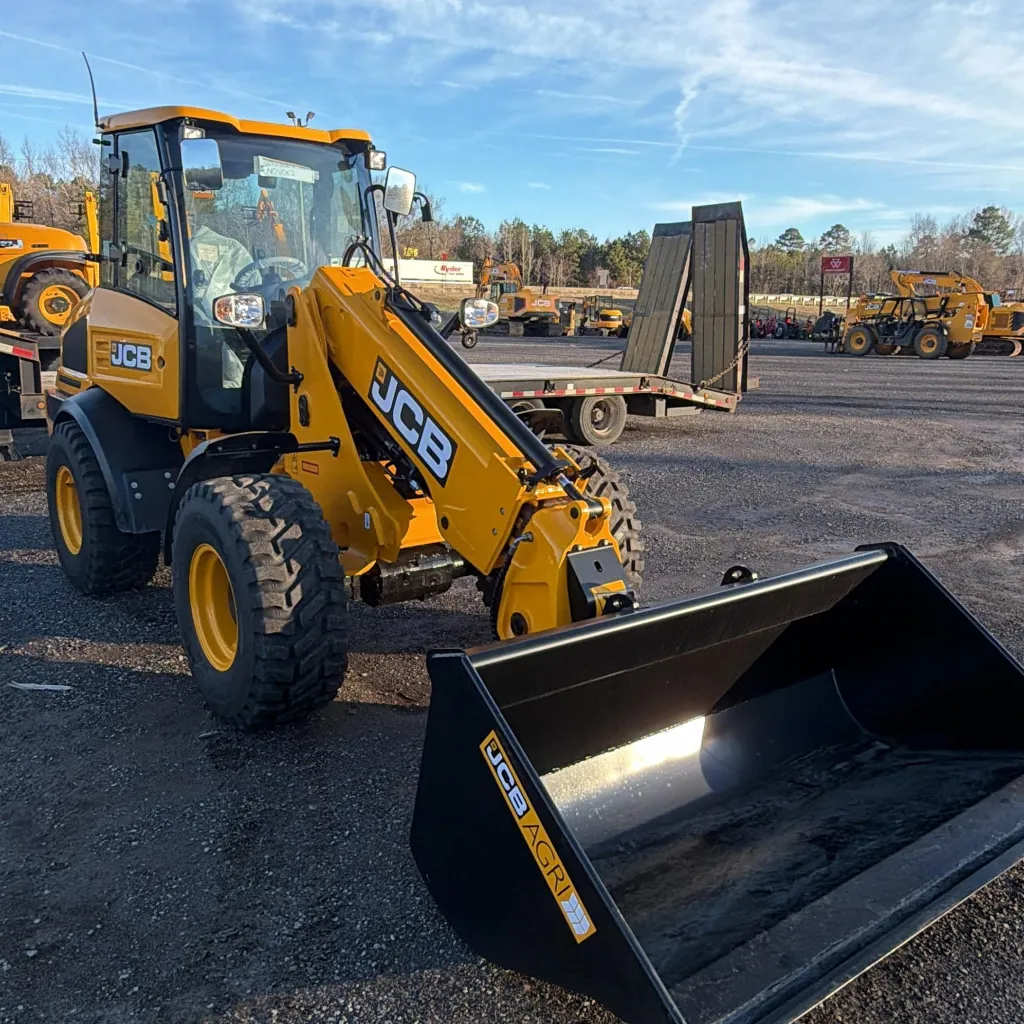 2026 JCB TM220