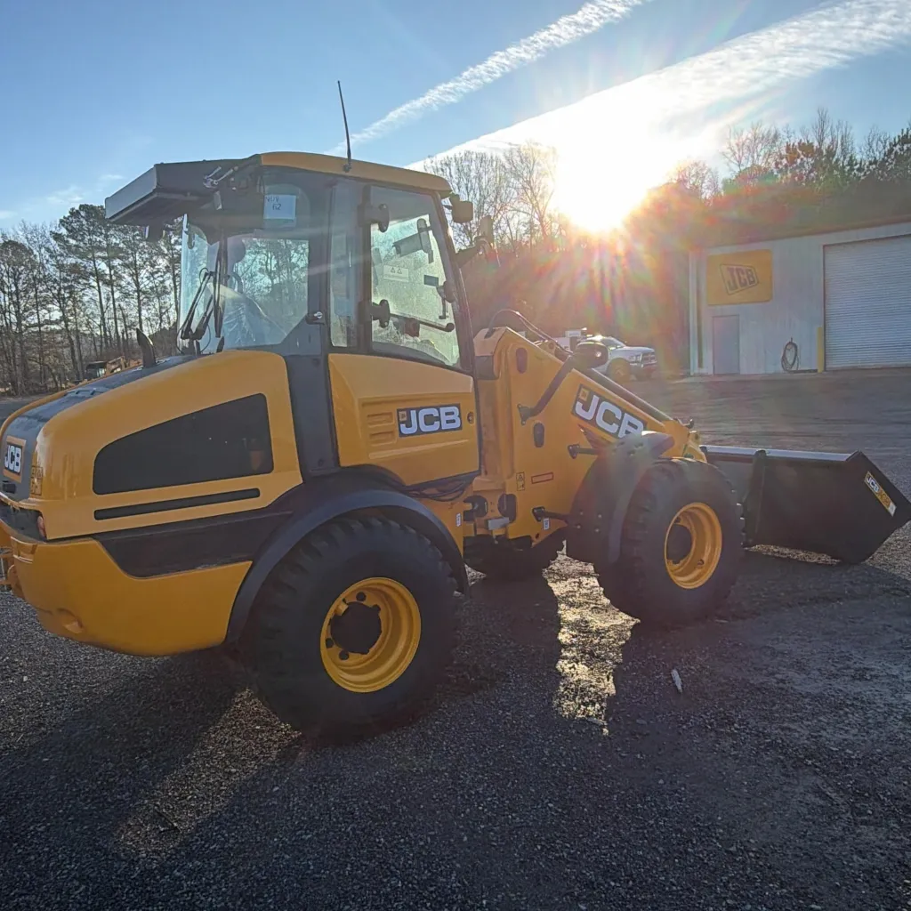 2026 JCB TM220