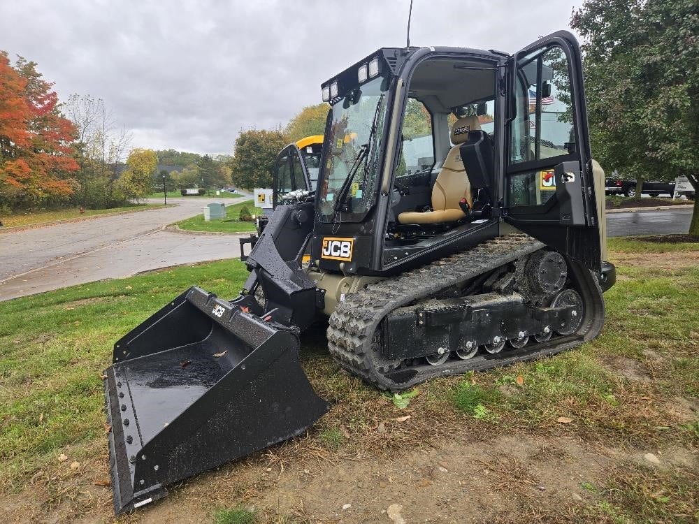 2026 JCB 3TS-8T