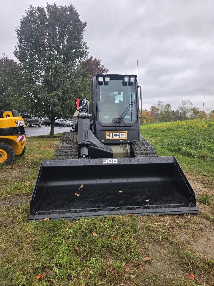 2026 JCB 3TS-8T