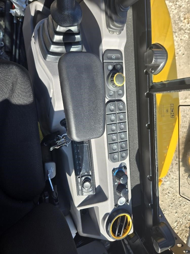 2026 JCB 25Z-1