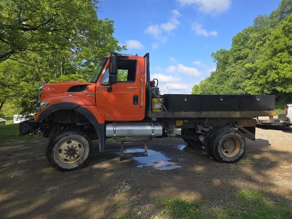 Photo of a 2011 International WORKSTAR 7400