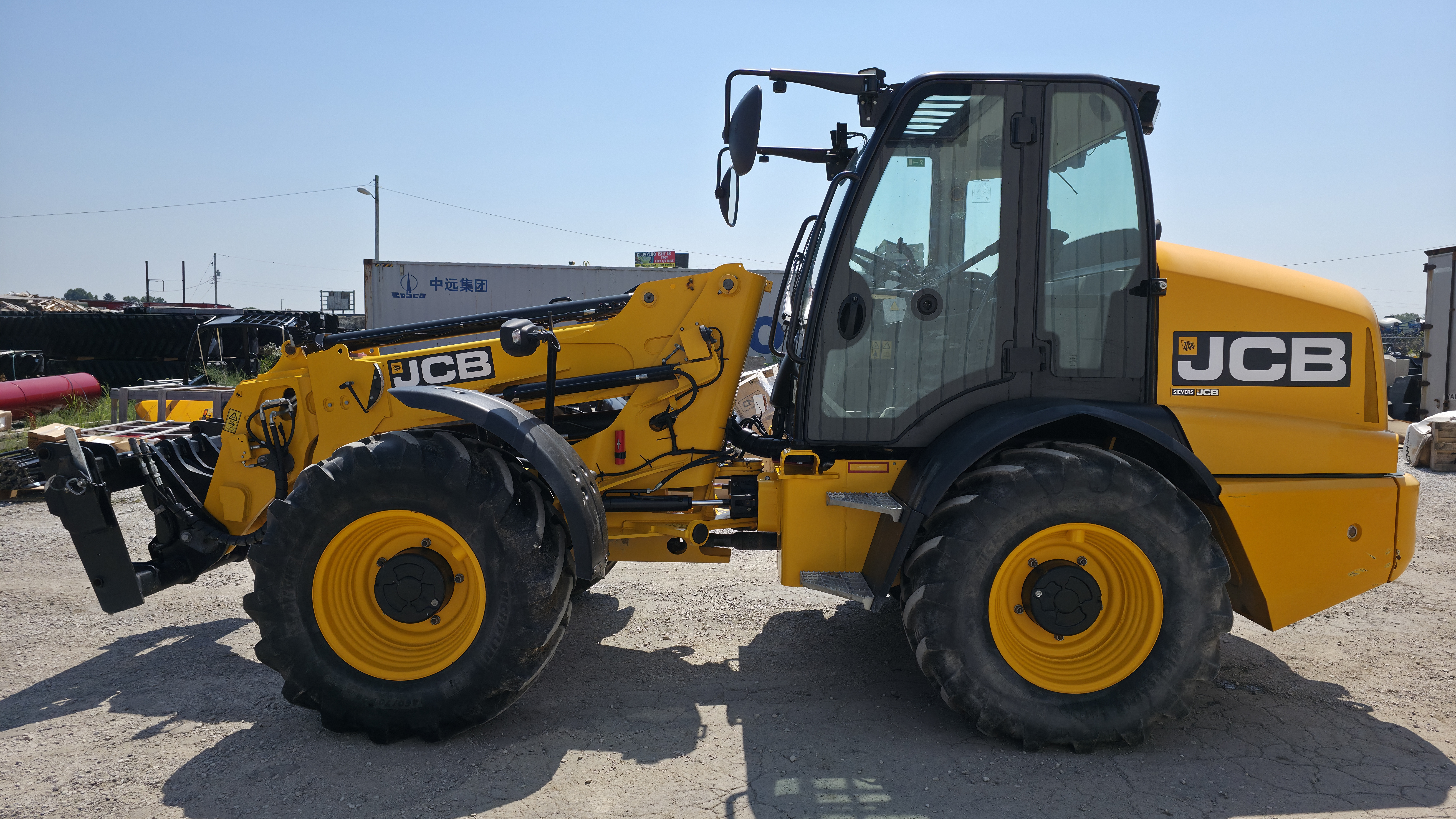 2022 JCB TM 320