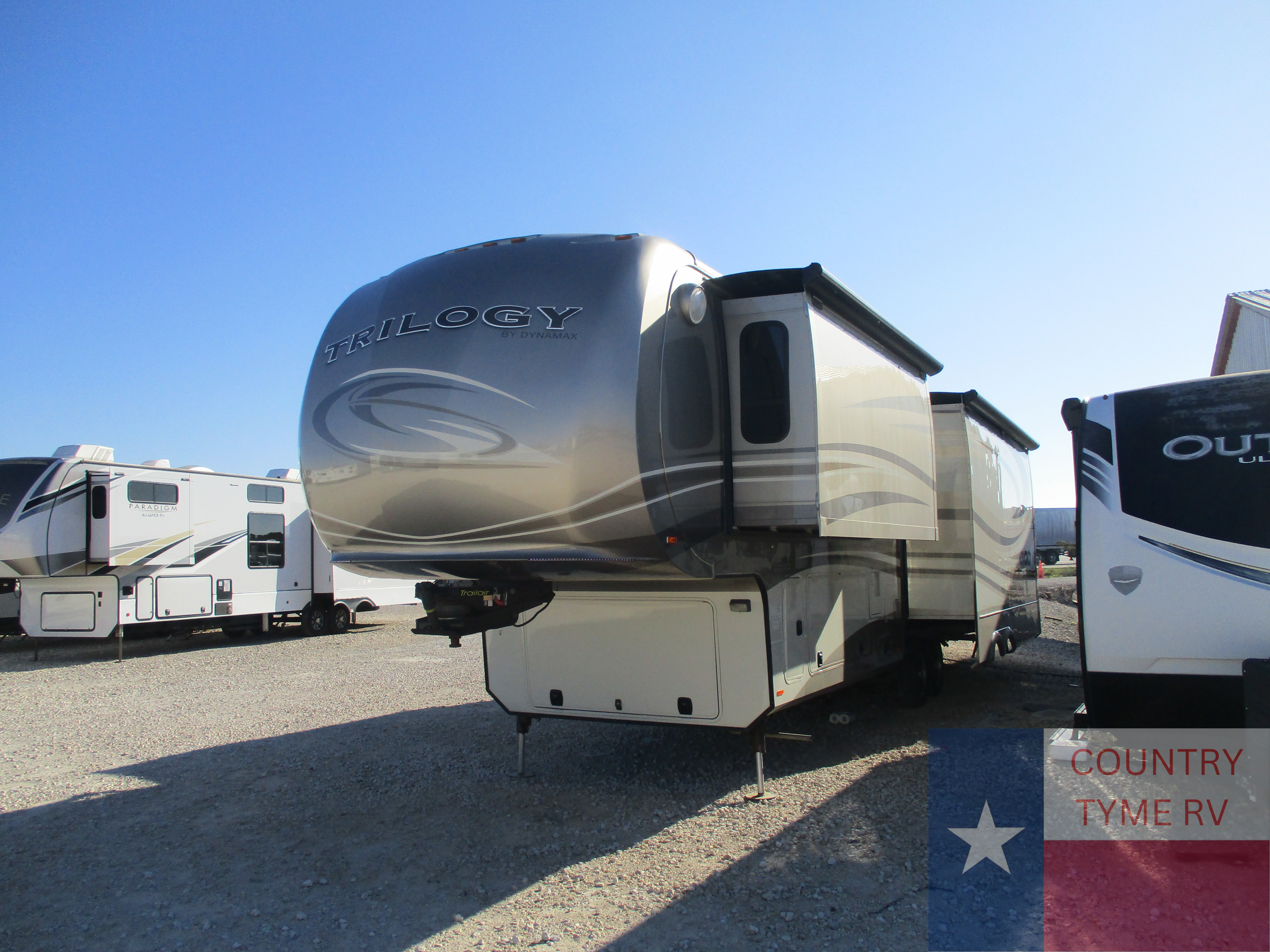 2014 Dynamax Trilogy