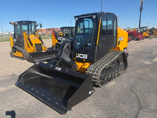 Photo of a 2026 JCB 4TS-8T