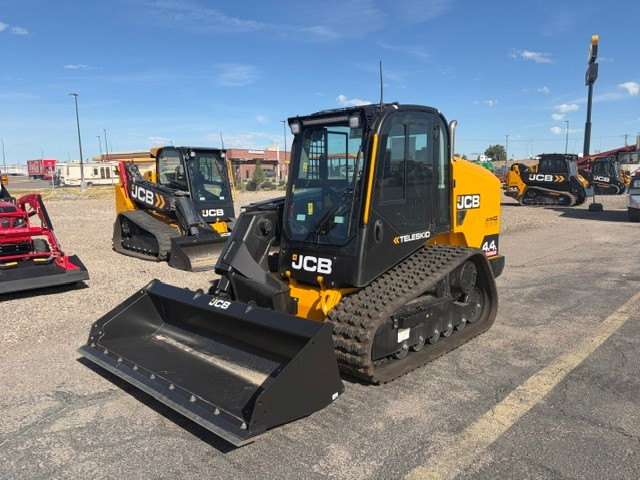 Photo of a 2026 JCB 4TS-8T