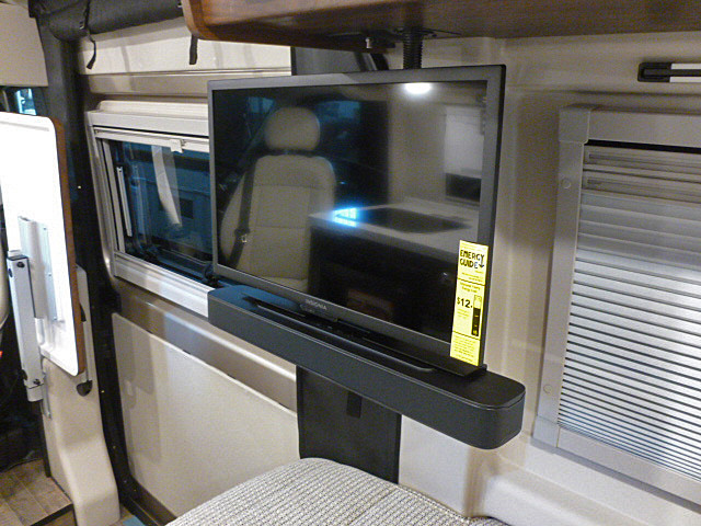 2025 Travato/59K/2025 image-19