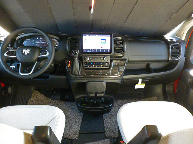 2024 Travato/59KL/2024 image-16