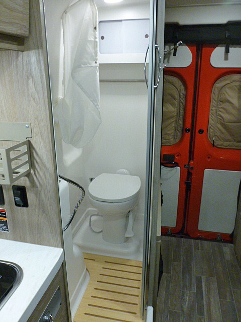 2024 Travato/59G/2024 image-18