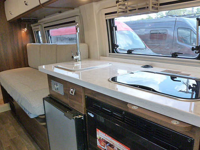 2025 Travato/59K/2025 image-15