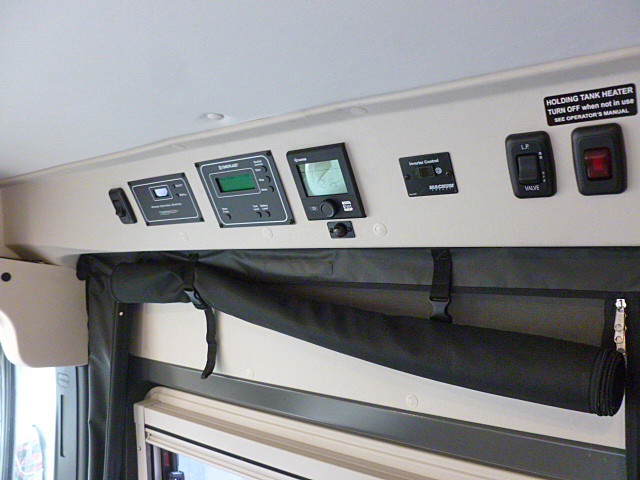 2025 Travato/59K/2025 image-21