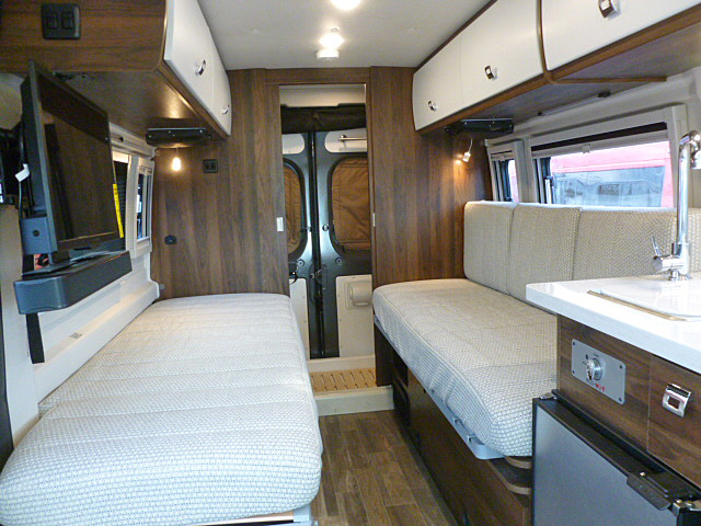 2025 Travato/59K/2025 image-16