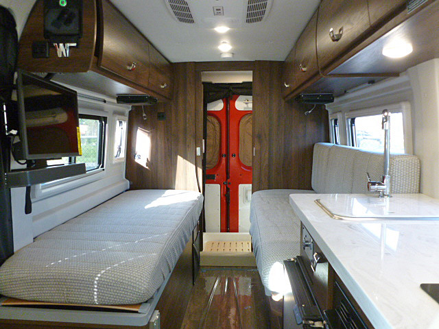 2024 Travato/59KL/2024 image-19